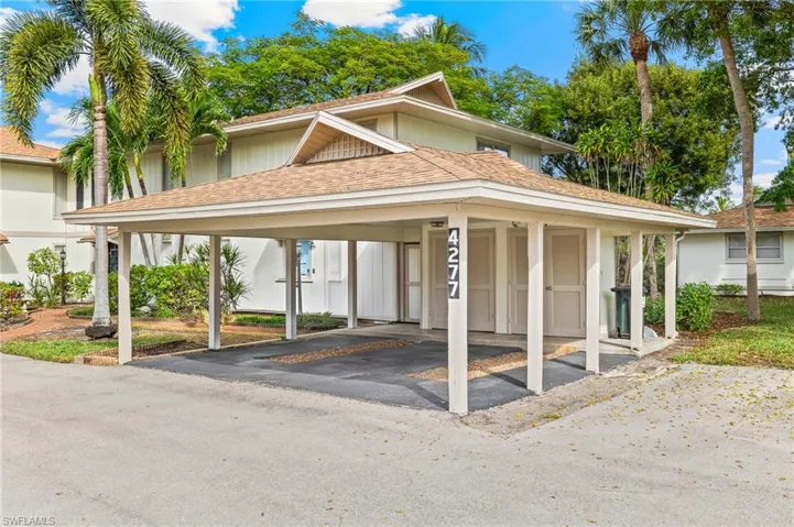 4277 Island Cir 1, Fort Myers, Florida 33919