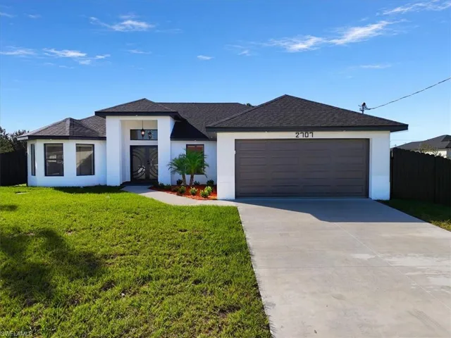 2707 63rd St W, Lehigh Acres, Florida 33971