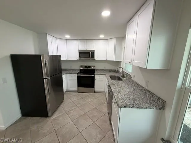 11262 Summerwinds Ct, Fort Myers, Florida 33908