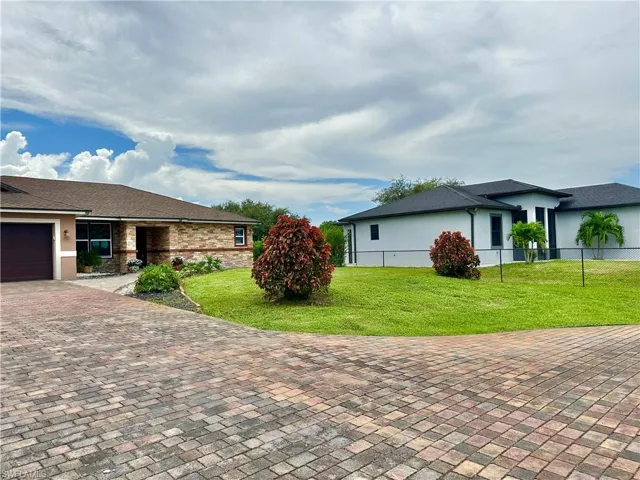2744 39th Ave Ne, Naples, Florida 34120