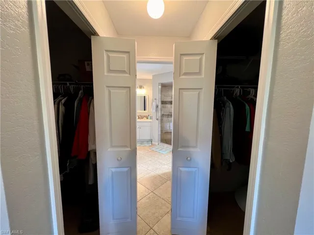 Dual walk in closets