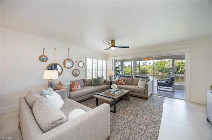 6151 Pelican Bay Blvd 27, Naples, Florida 34108
