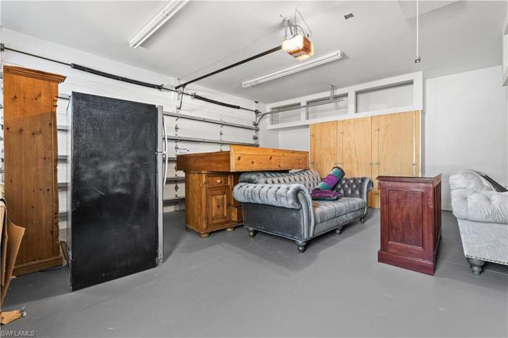 3 car garage