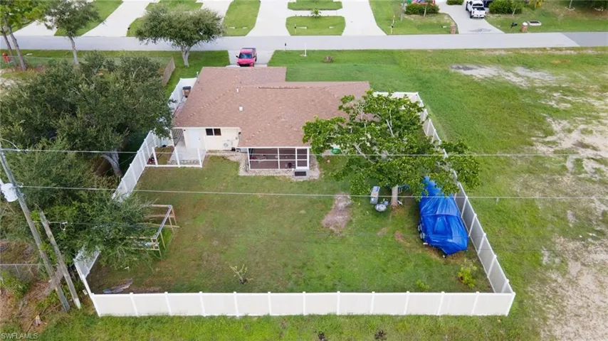 Birds eye view of property