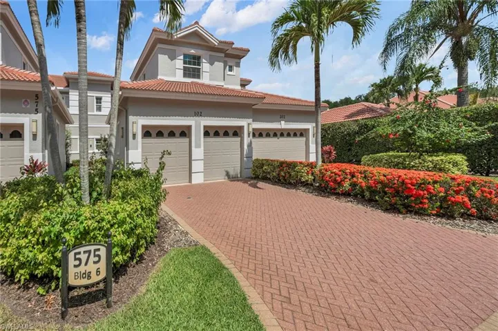 575 El Camino Real 6102, Naples, Florida 34119