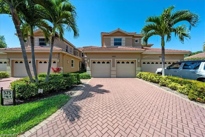 575 El Camino Real 6102, Naples, Florida 34119