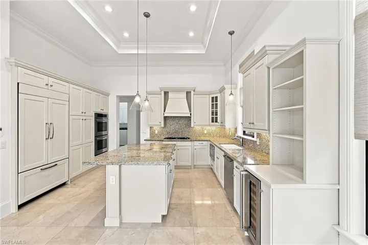 2277 Residence Cir, Naples, Florida 34105
