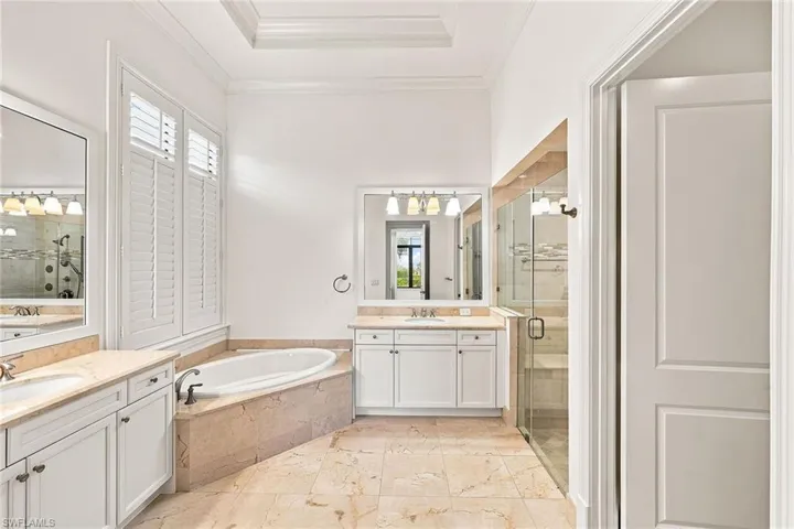 2277 Residence Cir, Naples, Florida 34105