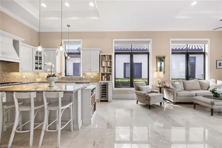 2277 Residence Cir, Naples, Florida 34105