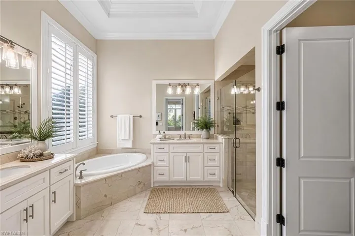 2277 Residence Cir, Naples, Florida 34105