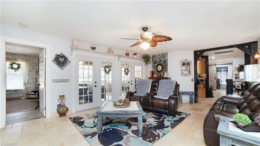 3700  Golden Gate W BLVD, Naples, FL 34120