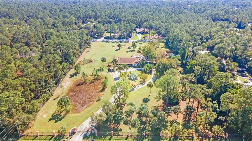 3700  Golden Gate W BLVD, Naples, FL 34120
