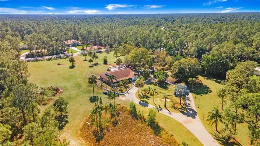 3700  Golden Gate W BLVD, Naples, FL 34120