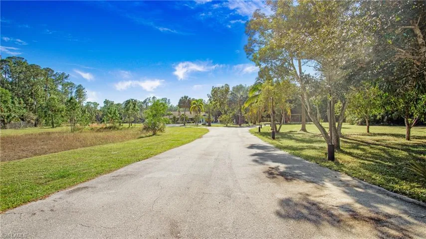 3700  Golden Gate W BLVD, Naples, FL 34120