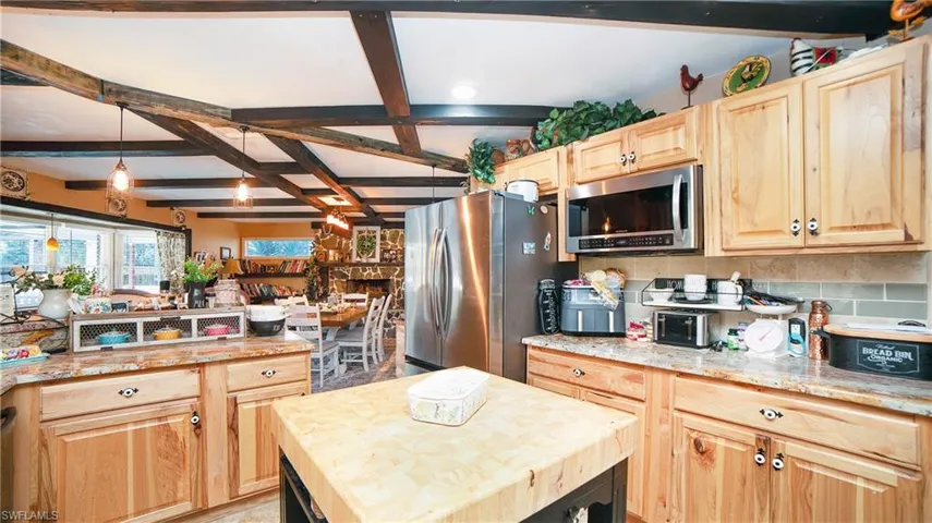 3700  Golden Gate W BLVD, Naples, FL 34120