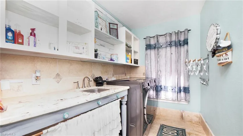 3700  Golden Gate W BLVD, Naples, FL 34120