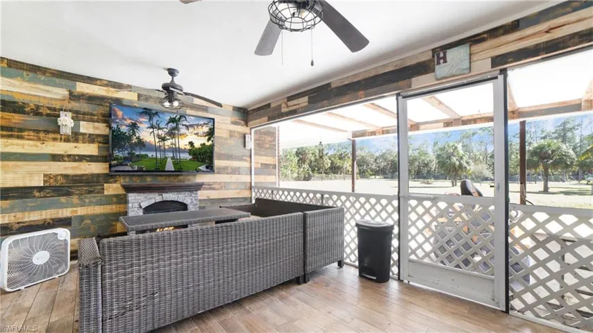 3700  Golden Gate W BLVD, Naples, FL 34120