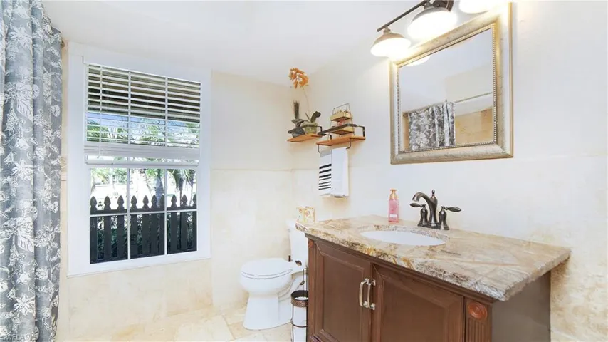 3700  Golden Gate W BLVD, Naples, FL 34120