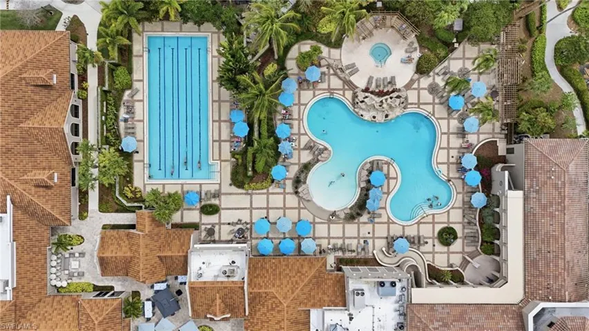 Bird's eye view of a pool area