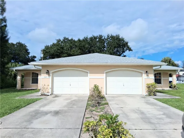 529 Glendale Ave, Lehigh Acres, Florida 33936