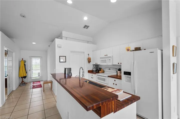 524 Tropicana Pkwy W, Cape Coral, Florida 33993