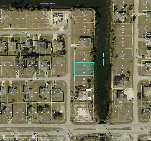 2417 NE 5th  PL, Cape Coral, FL 33909