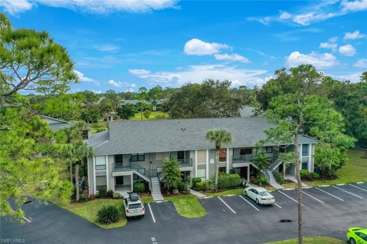 1216  Commonwealth  CIR, Naples, FL 34116