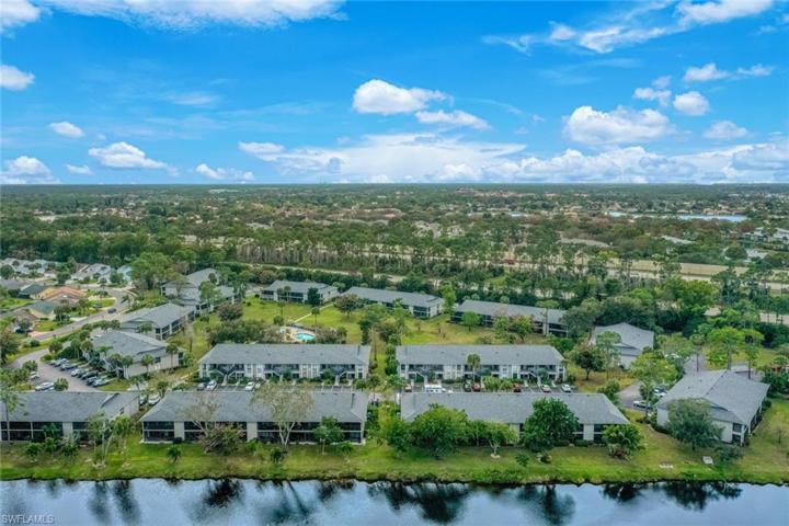 1216  Commonwealth  CIR, Naples, FL 34116