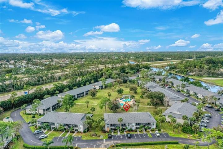 1216  Commonwealth  CIR, Naples, FL 34116