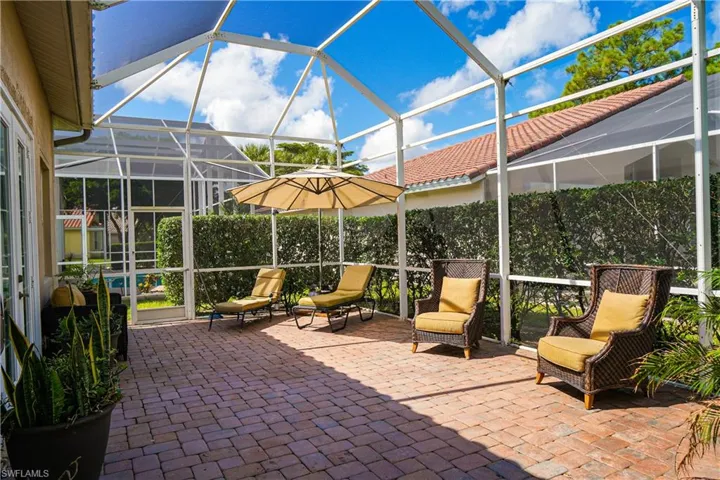 View of patio / terrace with glass enclosure