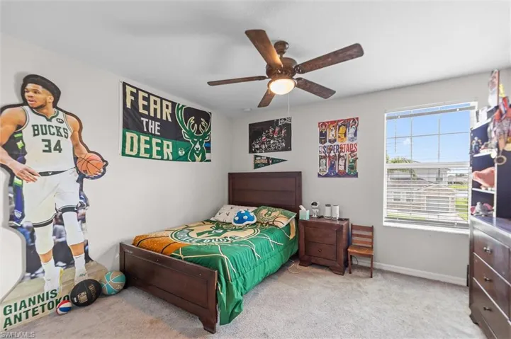 2392 Fallglo St, Naples, Florida 34120