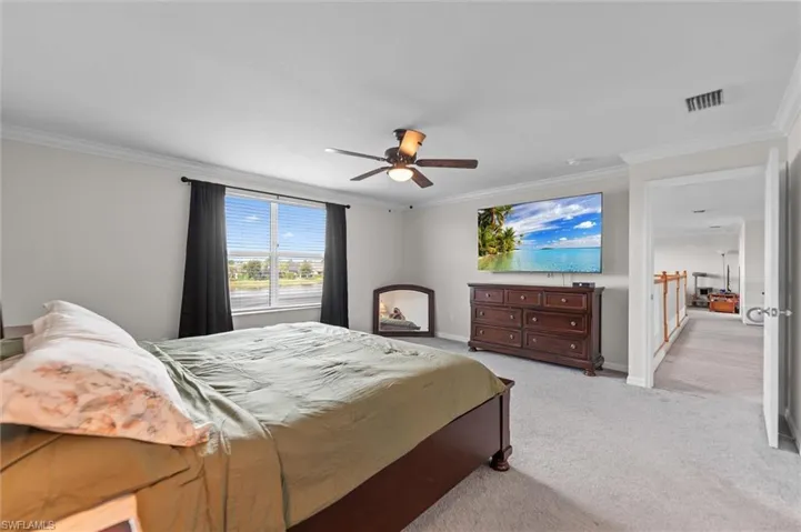 2392 Fallglo St, Naples, Florida 34120