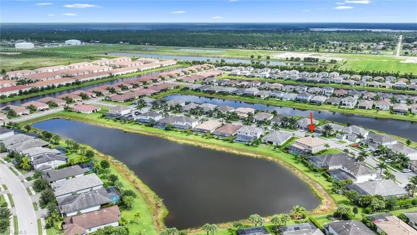 2392 Fallglo St, Naples, Florida 34120