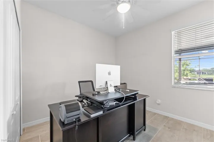 2392 Fallglo St, Naples, Florida 34120