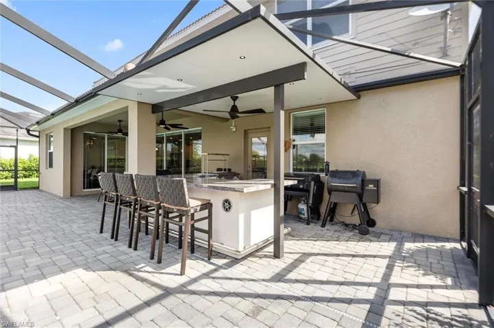 2392 Fallglo St, Naples, Florida 34120