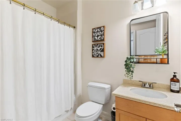 1406 Serrano Cir, Naples, Florida 34105