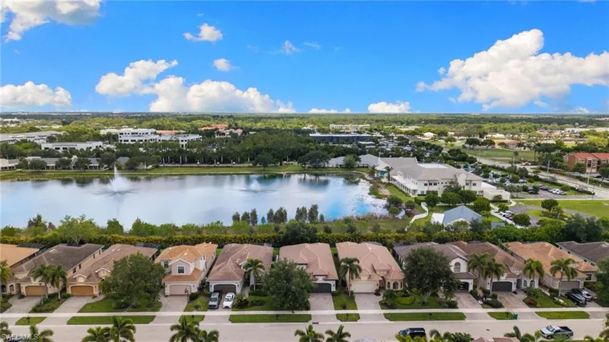1406 Serrano Cir, Naples, Florida 34105