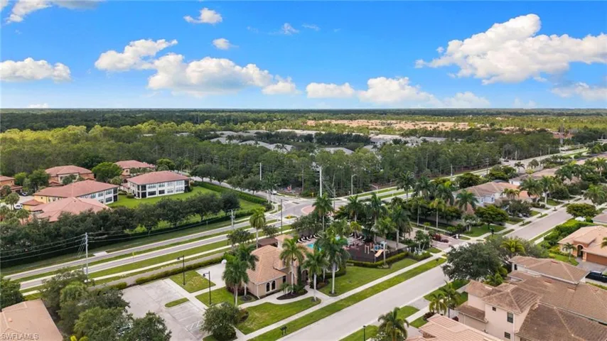 1406 Serrano Cir, Naples, Florida 34105