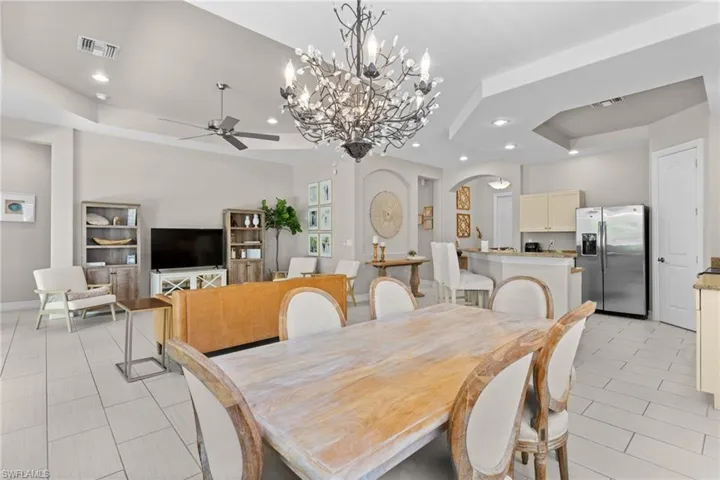 1406 Serrano Cir, Naples, Florida 34105