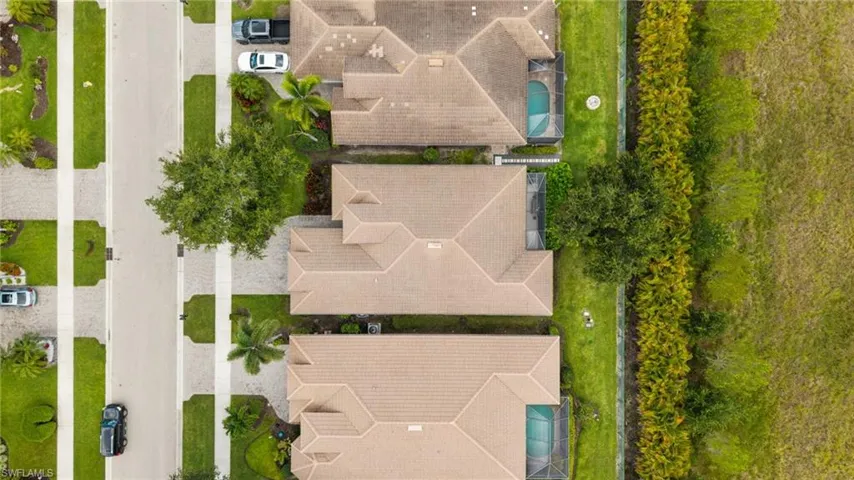 1406 Serrano Cir, Naples, Florida 34105