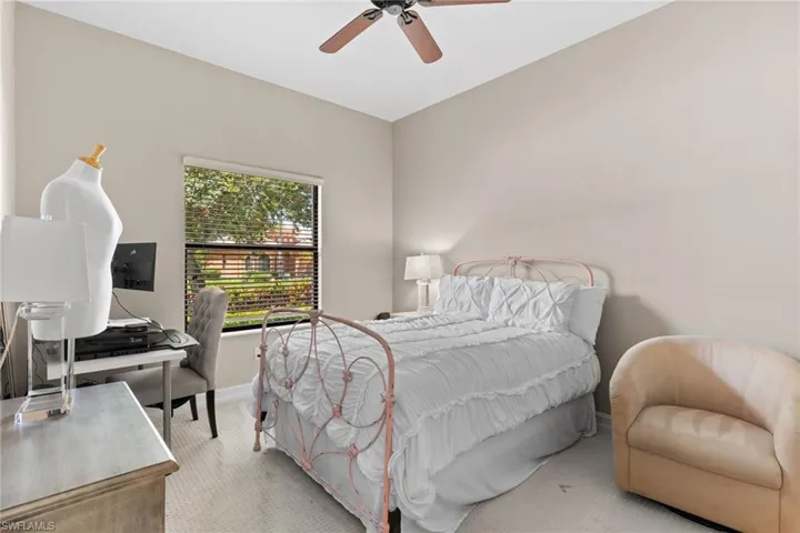 1406 Serrano Cir, Naples, Florida 34105