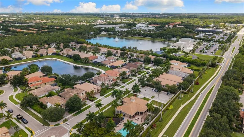 1406 Serrano Cir, Naples, Florida 34105