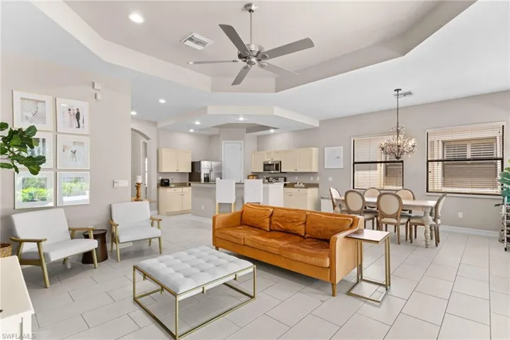 1406 Serrano Cir, Naples, Florida 34105