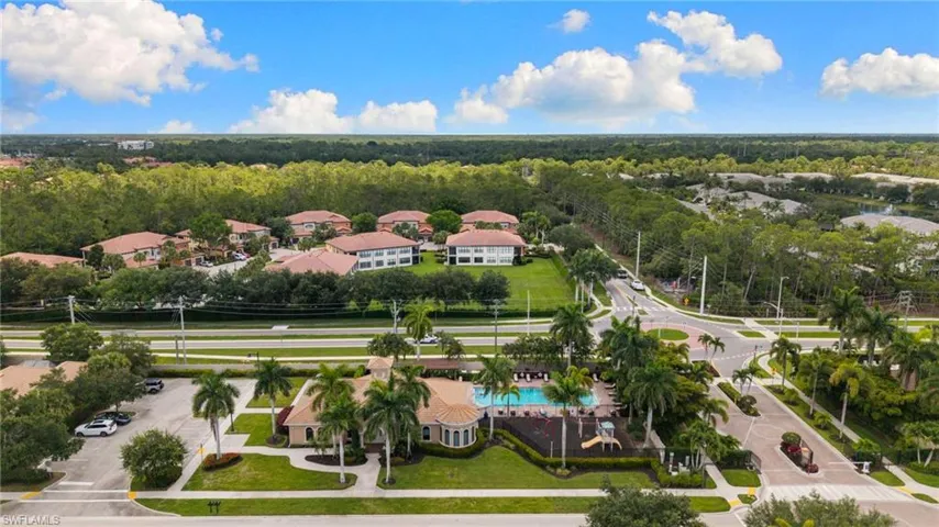 1406 Serrano Cir, Naples, Florida 34105