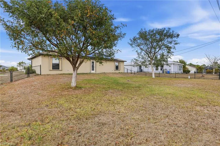 3017 Ne 2nd Ave, Cape Coral, Florida 33909