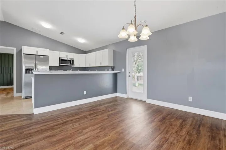 3017 Ne 2nd Ave, Cape Coral, Florida 33909