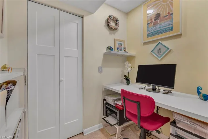 870 Meadowland Dr F, Naples, Florida 34108