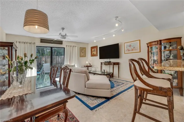 870 Meadowland Dr F, Naples, Florida 34108
