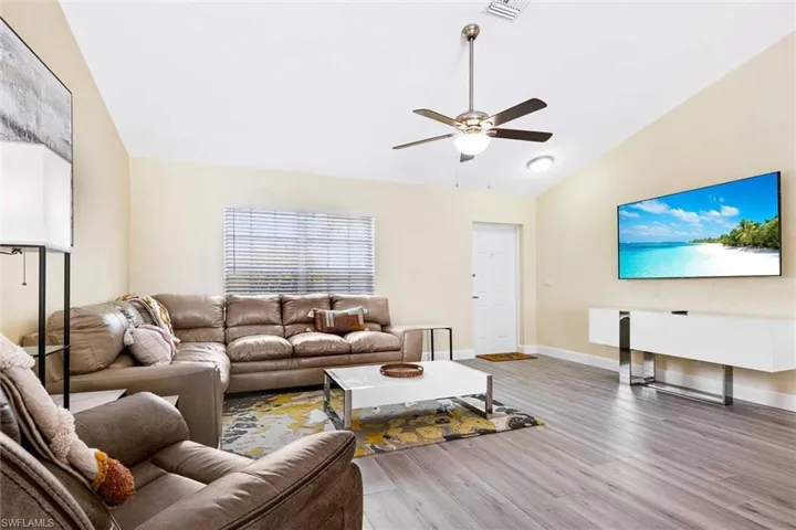 2122 SW 25th  ST, Cape Coral, FL 33914