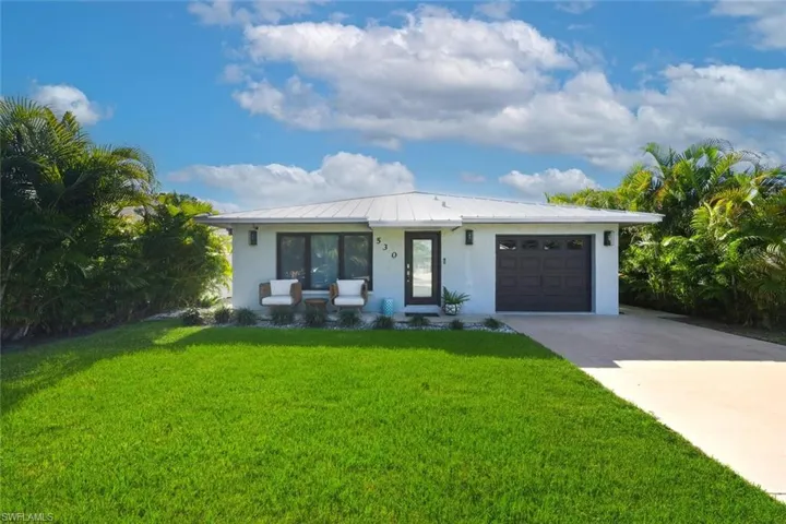 530 108th Ave N, Naples, Florida 34108
